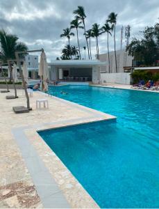 Playa Coral Punta Cana new dream beach room with private bathroom in shared apartment