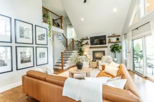 Cozy Luxury Treehouse 10 Min To Asheville Mtn View