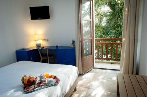 Hotels Hotel Le Dauphin : photos des chambres