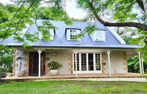 Grande Eden - Private home with Fireplace and Outdoor Firepit for Larger Groups - Carool