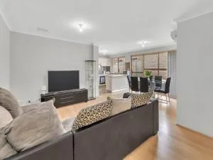 Andrea Way Base - Explore Perth's Parks and Trails - Bickley