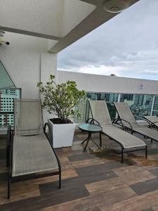 Central Station com garagem e piscina!