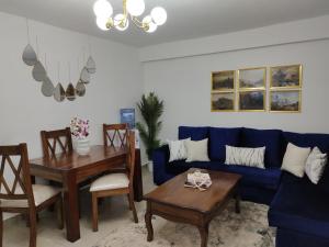 Zoe Homes Oak Villa Apartment 1 and 2 Bedroom 201