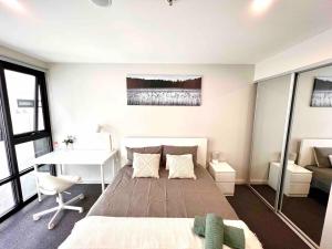 Brand new 1 bedroom apartment in Canberra Centre