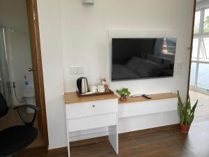 Entire Home - Calm Beach Inn