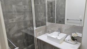 Cozy Urban Escape - 11km from Perth CBD