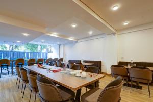 Alaya Stays Liv Regalia Suites, Golf Course Rd near galleria
