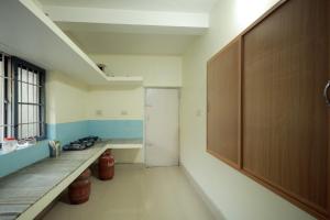 Toms Villa along National highway Thrissur at Nadathara