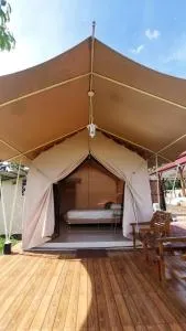 Private Glamping - Glagah