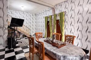 RedDoorz Syariah at Anggia & Anaqi Homestay Pagar Alam