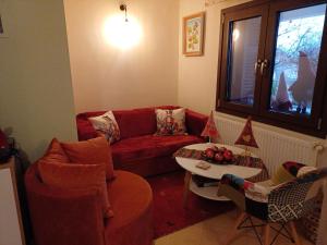 Το Σπίτι Της Ευτυχίας στούντιο