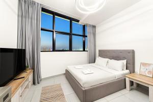 Studio Dubai, Cozy Luxury Stay Near Downtown Dining Shopping & Leisure