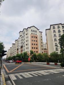 One Palm Tree Villas