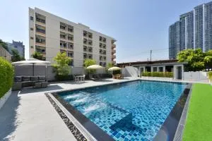 Three Seasons Bangkok - Bang Kapi