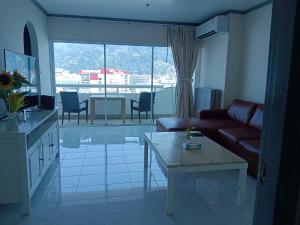 Patong tower mountain view m705