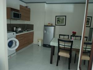 Patong tower mountain view m705