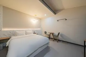 Hotel Lion - Kang-ni