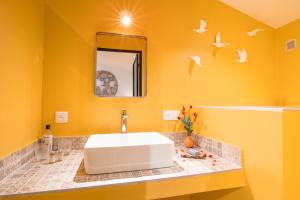 Maisons de vacances Family house for rent in Roussillon Villa Solandra : photos des chambres