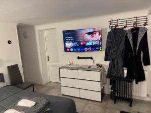 Appartements Chez Pascal et Louna au calme ! Near Paris, transport RER B, Roissy CDG Airport, Disneyland : photos des chambres