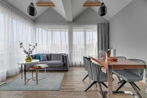 One-Bedroom Apartment with Terrace room in Hotel Almond Business & SPA