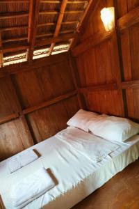 Surfers Villa La Union