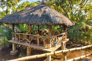 Surfers Villa La Union