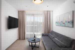 AMore Bijeca - App B4 - MPolo