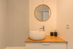 Appartements Appartement une chambre avec parking et balcons : photos des chambres