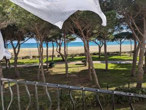 TRESOR LITTORAL, belle vue direct plage