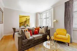 Revamped & LuxXe for Covent Garden Lovers! Adorable City Home for Families & Friends - London