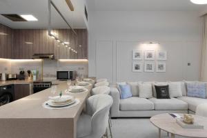 Maison Privee - Modern Living with Premium Amenities close to Marina