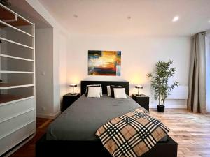 Superbe Grand Studio avec balcon Intra-Muros