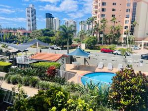 Beautiful Broadbeach Living!