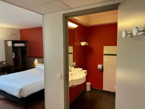 Hotels Ace Hotel Valence : Chambre Familiale (4 Adultes + 1 Enfant)