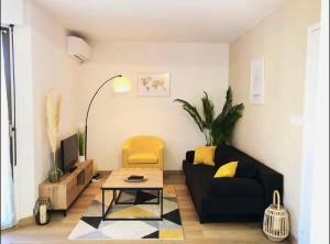 Le Point Virgule - Parking Privé - Clim