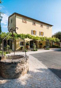Hotels Bastide Saint Antoine - Relais & Chateaux : photos des chambres