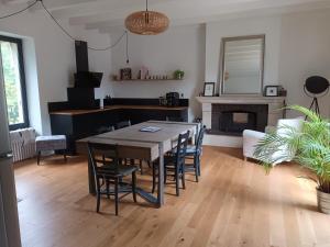 Maisons de vacances Maison spacieuse avec piscine sans vis a vis 8 pers : photos des chambres