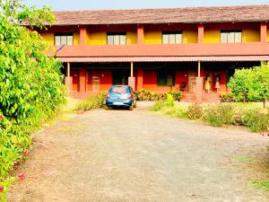 The Lighthouse Beach Resort