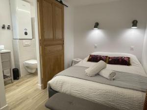 Appartements Le Morgon, Studio Confort a Gleize, proche Villefranche et Limas : Appartement 1 Chambre