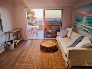 Perfect Oceanfront Cottesloe apartment - Mosman Park