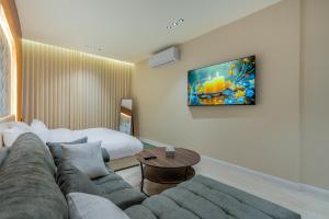 The Sulaymaniyah Elite