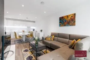 Two Bed Flat - Isleworth - 埃尔沃斯
