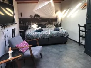 B&B de Garaazje - 沃尔克姆