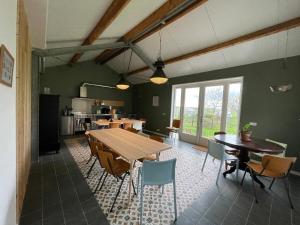 Group accommodation Huize Blokland on nature farm - 14p