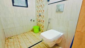 Bamboo Stays Vibrant 2bhk Apt Nr Jupiter Hsp