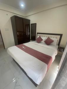 Joe Height Apartment