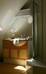 Hotels Le Manoir de Bellerive : photos des chambres