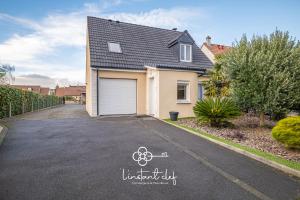 Maisons de vacances Cocon Familial & Terrasse - Pole Sante Sud - 10mn Circuit des 24H - L-Instant Clef : Maison 3 Chambres