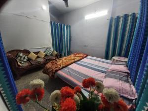 Prayagraj Sangam Stay Home Kareli Allahabad