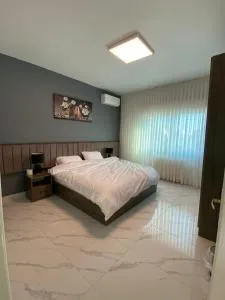 Layal's apartment - Khirbat Sīrān